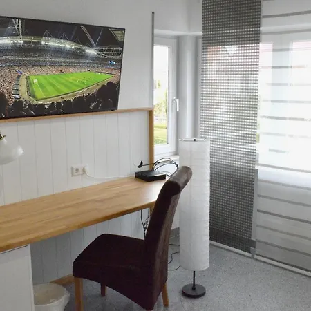 Daire Luxury-wohnung Mit 2 Schlafzimmer *