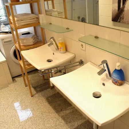 Luxury-wohnung Mit 2 Schlafzimmer *